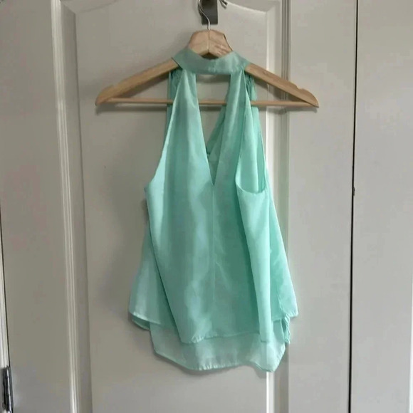Banana Republic Mint green tank top - Picture 2 of 3